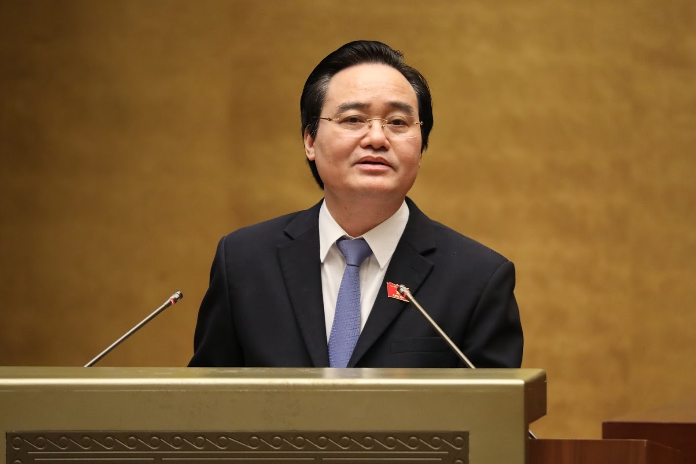 Doi hoc phi sang gia dich vu dao tao anh 1