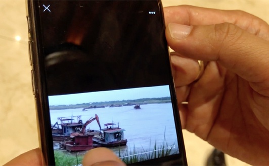 Chu tich Ha Noi cung cap clip 'cat tac' hoat dong canh tau canh sat hinh anh