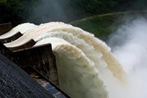 Cong an trieu tap 6 nguoi tung tin vo dap thuy dien Ban Ve hinh anh