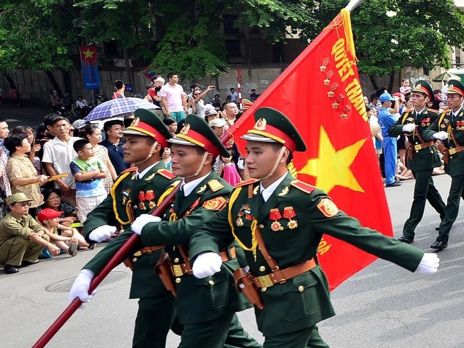 De xuat si quan quan doi, cong an phai ke khai tai san lan dau hinh anh