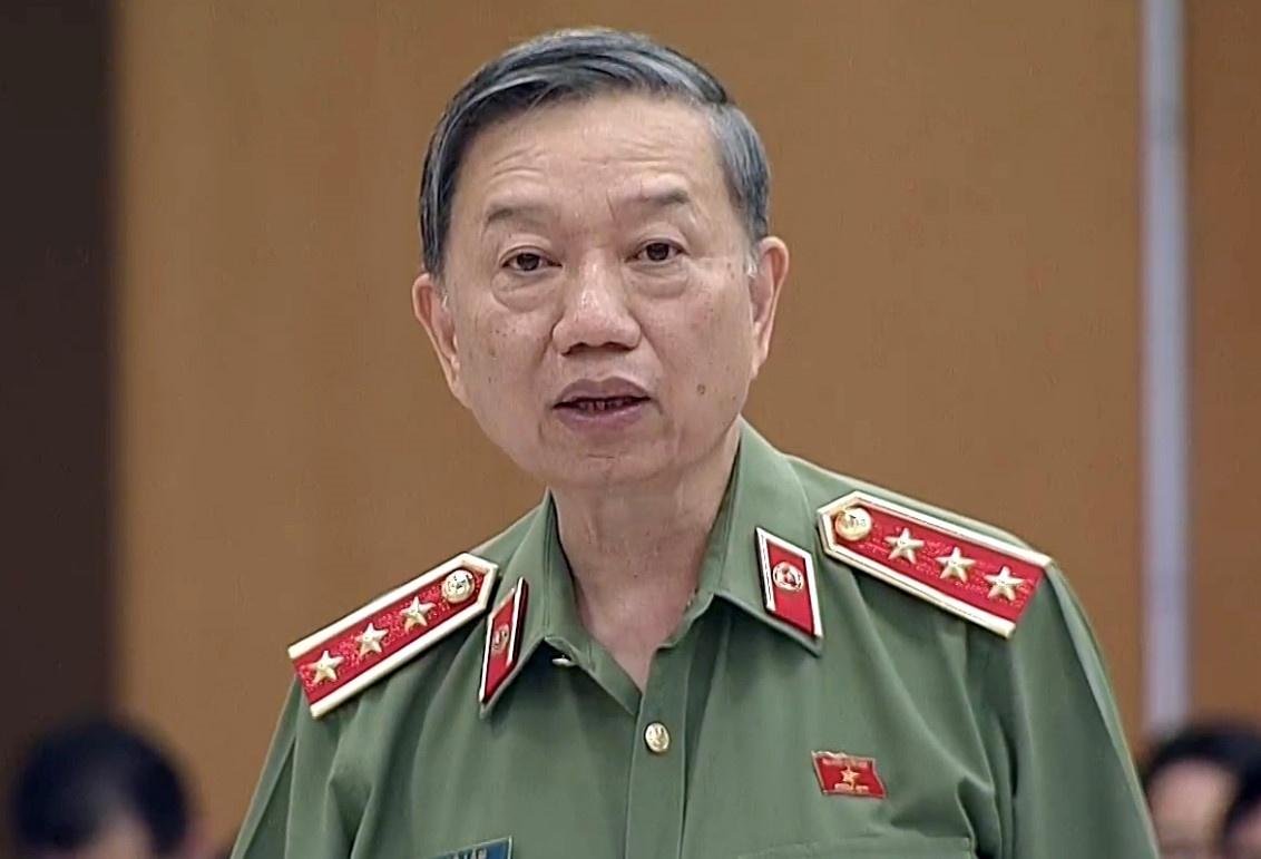 Pham nhan lao dong ngoai trai giam anh 2