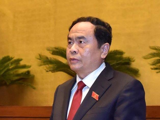 Bat binh vi nan 'tham nhung vat' chua giam hinh anh