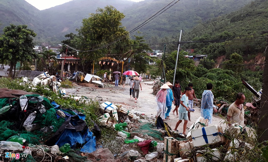 Mua lu o Nam Trung Bo anh 1