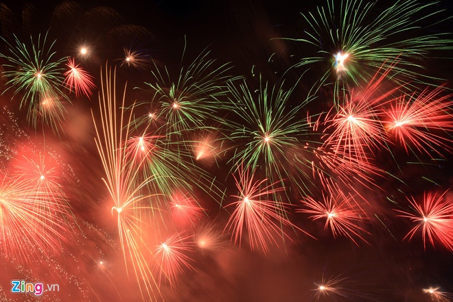 Bắn pháo hoa ở SVĐ Mỹ Đình ảnh 1 Ban phao hoa o SVD My Dinh anh 1