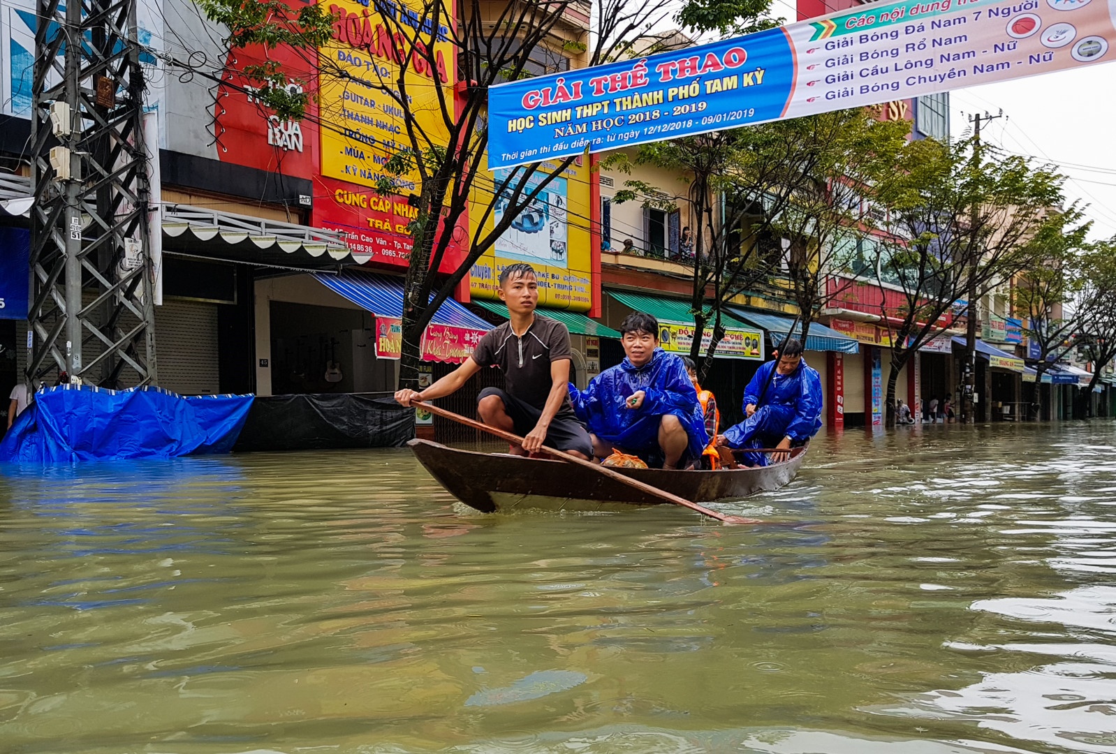 Thiên tai làm 218 người chết và mất tích ảnh 1 Thien tai lam 218 nguoi chet va mat tich anh 1