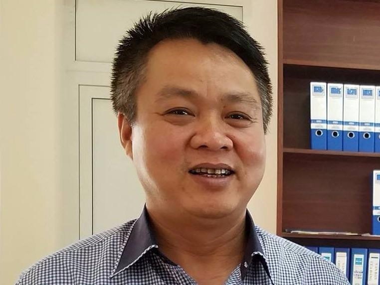 Ong Pham Sy Quy chuyen cong tac tu Yen Bai ve Ha Noi hinh anh