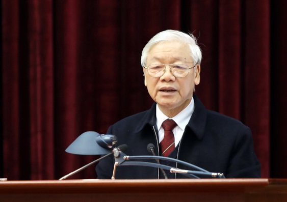 Loi ich nhom chang chit,  lat leo anh 1