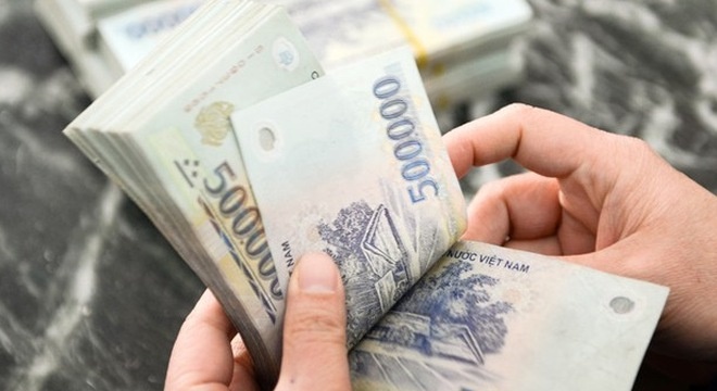 Nhan vien ngan hang nao tao ra nhieu tien nhat nam 2016? hinh anh