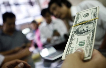 USD tao song, ty gia ngan hang dat hon tai cho den hinh anh