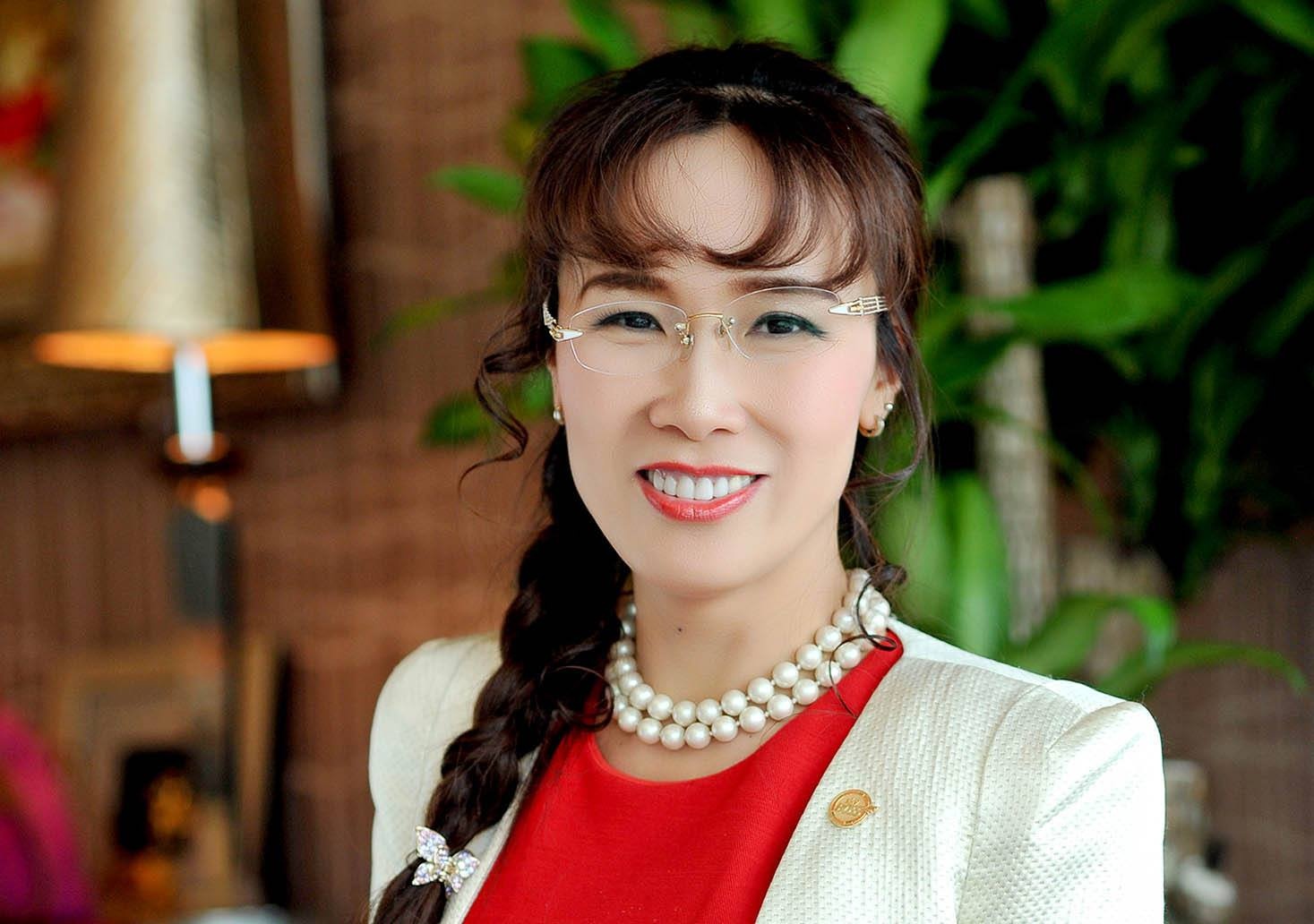 Viet Nam lan dau co nu ty phu USD tu than hinh anh