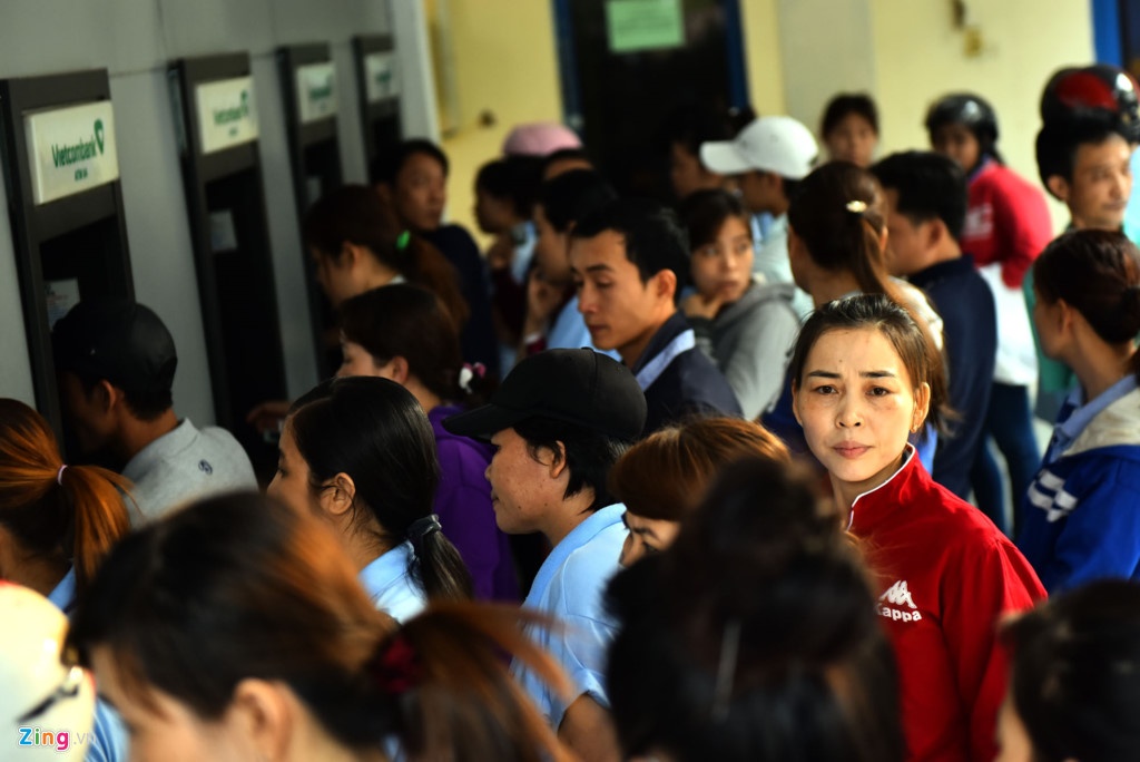 Khong duoc de ATM het tien dip nghi le 30/4-1/5 hinh anh