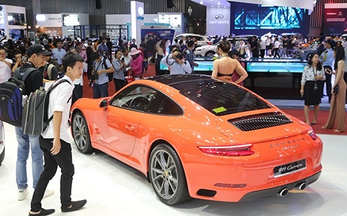 Nhap khau oto bat on do tam ly cho 'kich ban' giam gia hinh anh