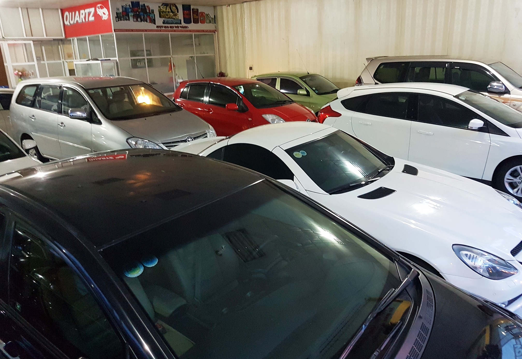 NHNN len tieng viec the chap oto bi giu giay to ban goc hinh anh