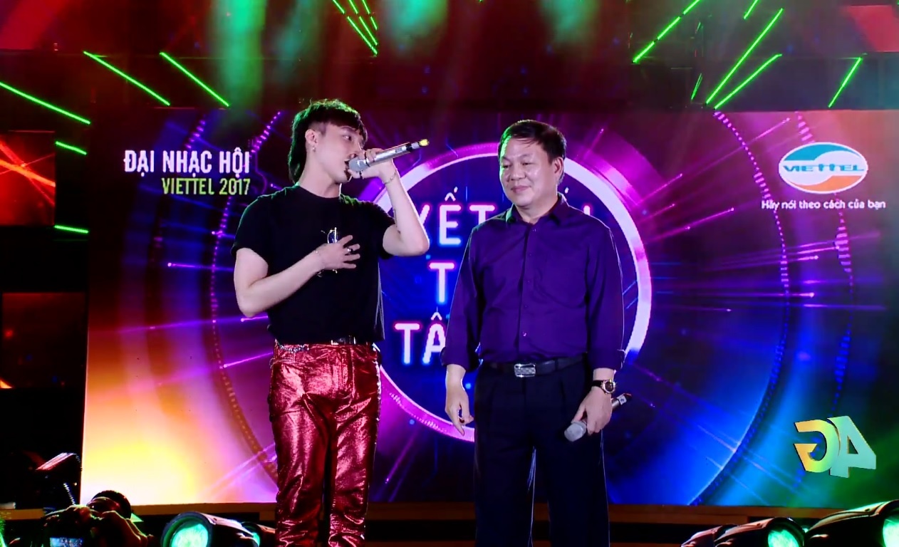 Sep Viettel Le Dang Dung song ca cung Son Tung M-TP hinh anh