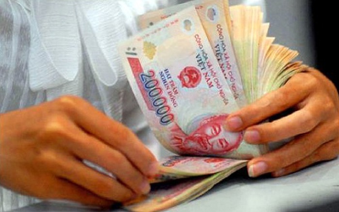 Bao nhieu ngan hang dang tra nhan vien hon 20 trieu dong/thang? hinh anh