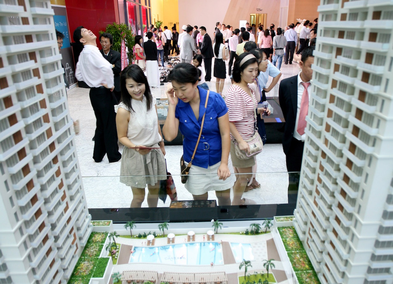 Canh bao tin dung van chay vao bat dong san va doanh nghiep Nha nuoc hinh anh