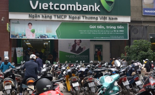 Vietcombank co the thu gan 2.500 ty tu thoai von 5 to chuc tin dung hinh anh