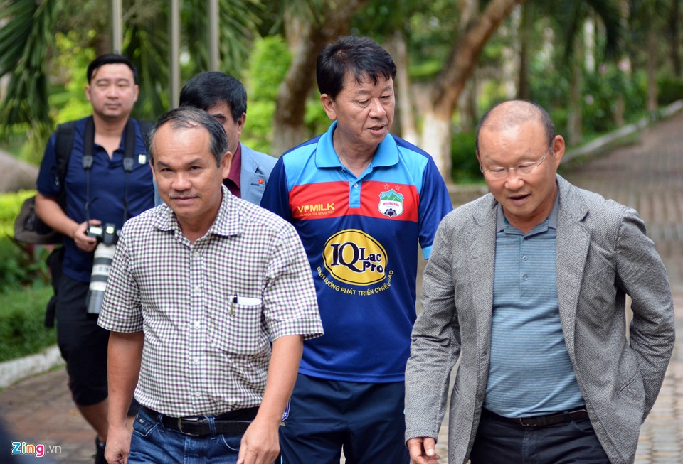 doanh nghiep cua cac ong bau bong da anh 1