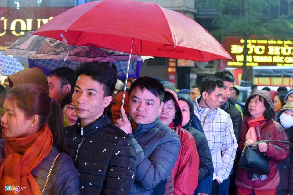 xep hang mua vang,  via than tai,  mua vang than tai anh 3