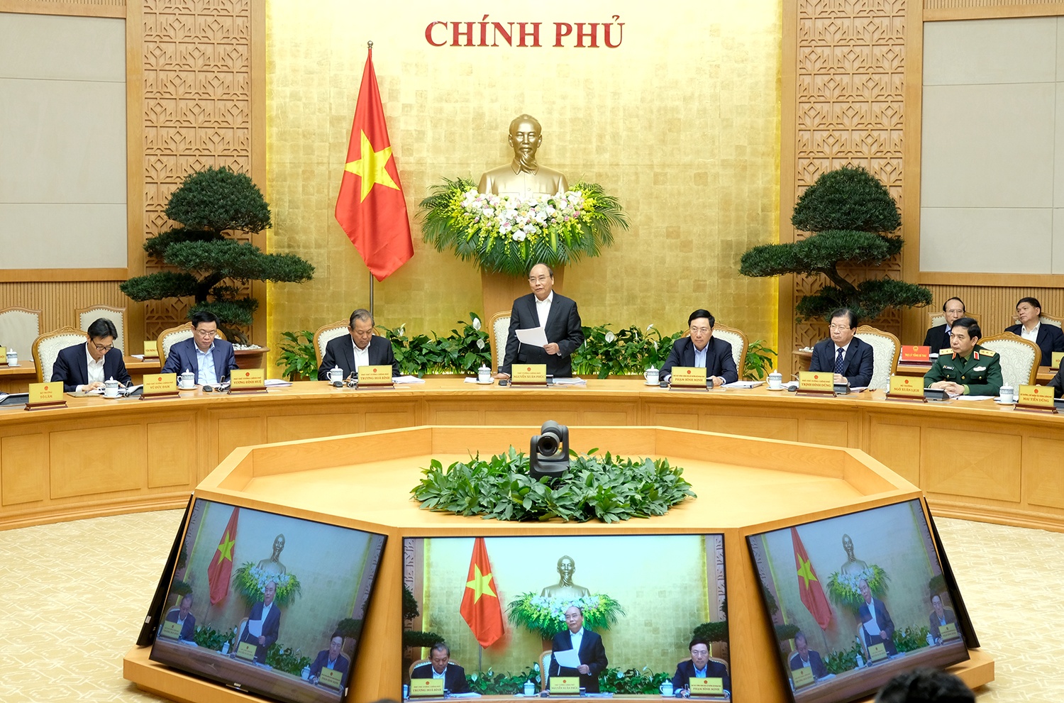 hop bao chinh phu anh 2