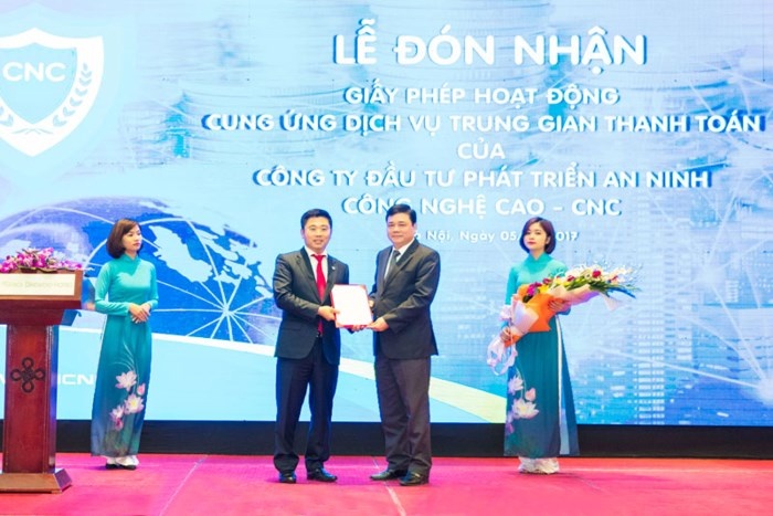 nguyen van duong to chuc danh bac qua mang anh 1