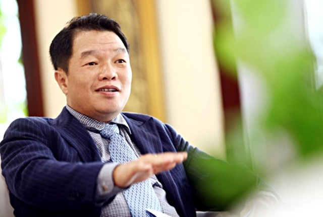 Pho chu tich Kieu Huu Dung xin roi Sacombank hinh anh