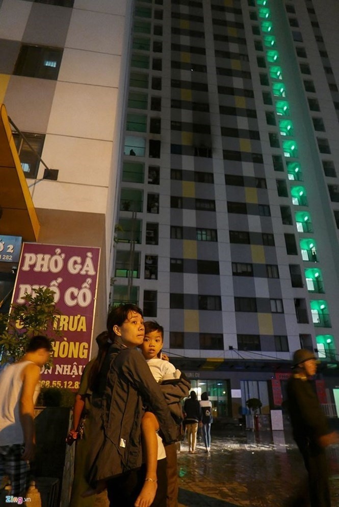 cháy chung cư ở hà nội, cháy chung cư ở sài gòn ảnh 4 chay chung cu o ha noi, chay chung cu o sai gon anh 4