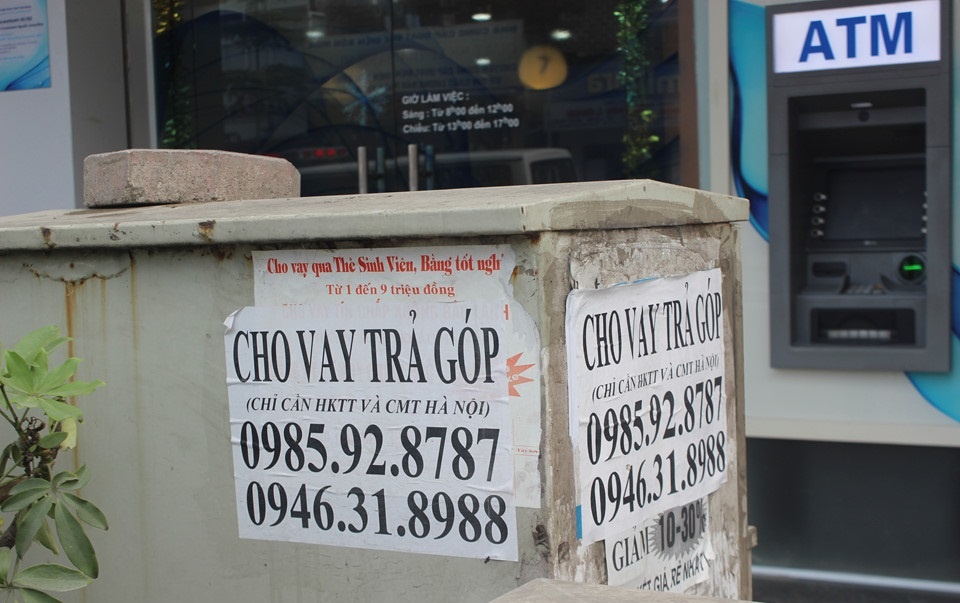 Vay online lai suat toi 700%, mot dang tin dung den moi? hinh anh