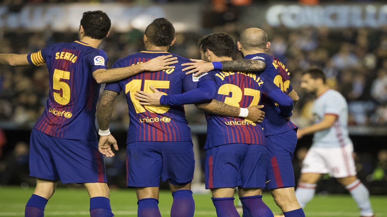 Barcelona tro thanh doi bong dau tien vuot 1 ty USD doanh thu hinh anh