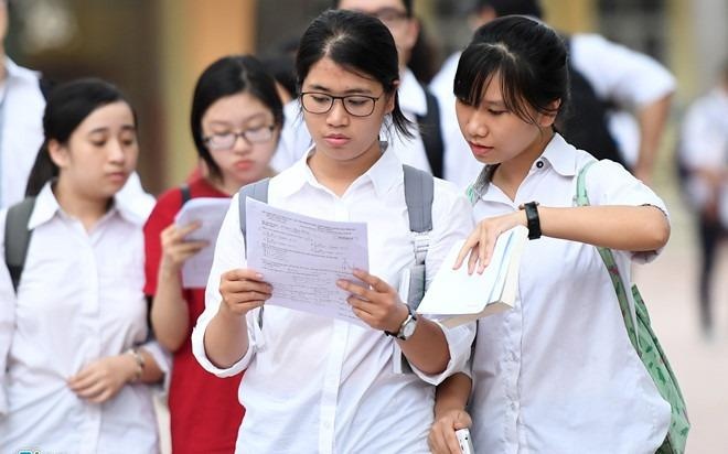 Bo truong Giao duc: 'Toi kien quyet chong tieu cuc trong thi cu' hinh anh