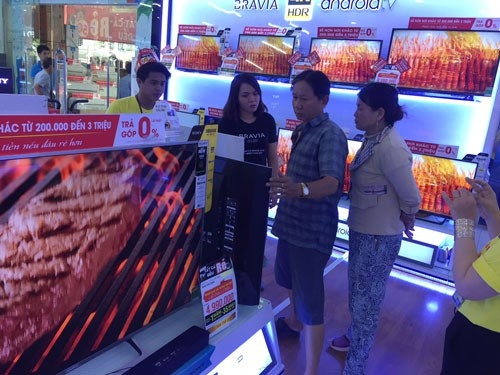 Hang dien may cuoi nam se giam gia manh hinh anh