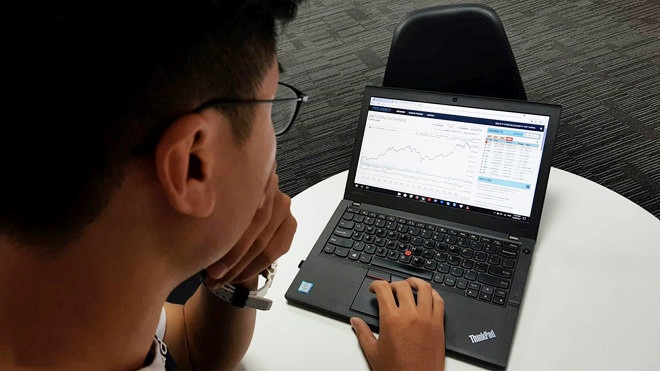 Bi ban thao trong 24h, Bitcoin xuong vung gia thap nhat mot nam qua hinh anh