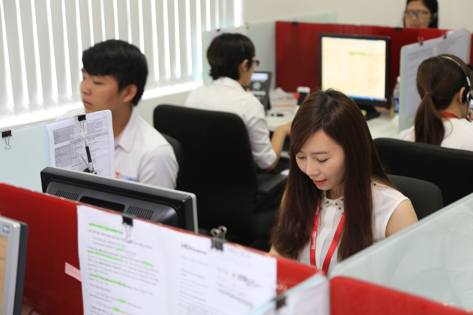 No thue qua 3 thang se bi cuong che trich tien tu tai khoan hinh anh