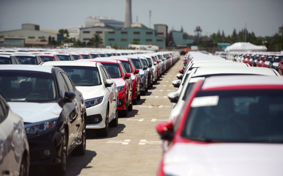 Hon 10 nam nua thue nhap khau oto, xang dau moi duoc xoa bo hinh anh