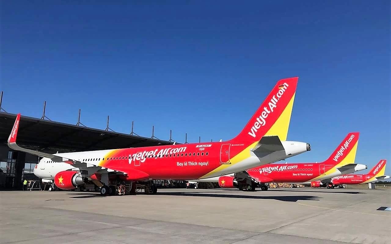 Vietjet Air dang tang truong cham lai hinh anh