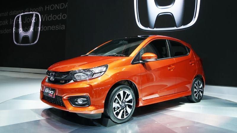 Oto gia re do bo Viet Nam, chieu long so dong khach Viet hinh anh