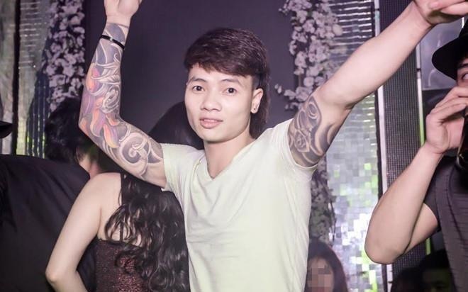 Kiem 450 trieu/thang tu YouTube, Kha Banh dong thue bao nhieu? hinh anh