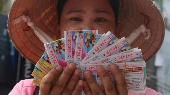 Doanh thu Vietlott di ngang, xo so truyen thong len ngoi hinh anh