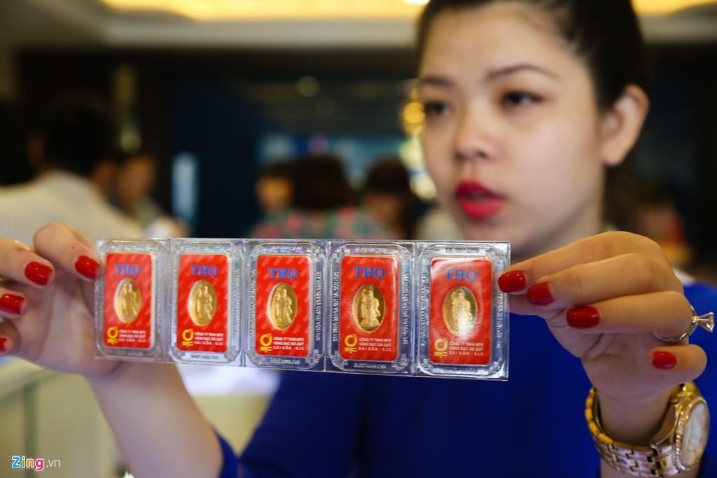 Het thoi ngan hang man ma voi vang mieng anh 1