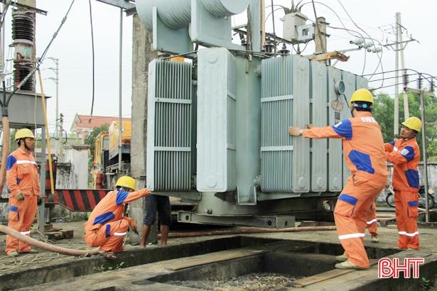 Cham soc khach qua Zalo, Ha Tinh tiet kiem hang tram trieu moi nam hinh anh