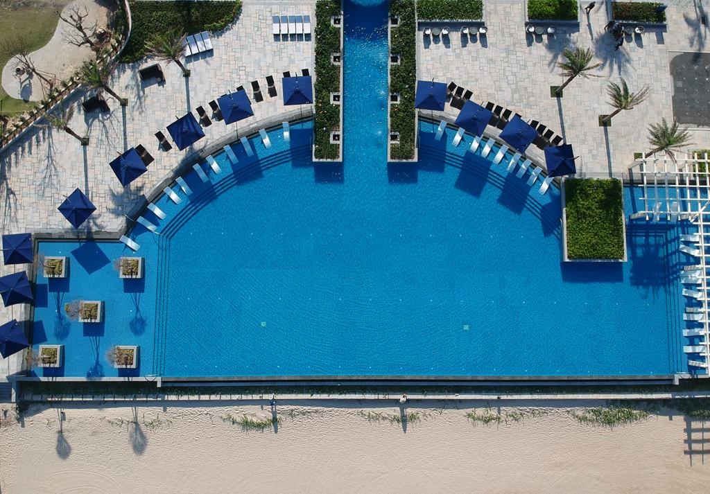 Khach san 5 sao Sheraton Da Nang lo lon trong nam dau hoat dong hinh anh