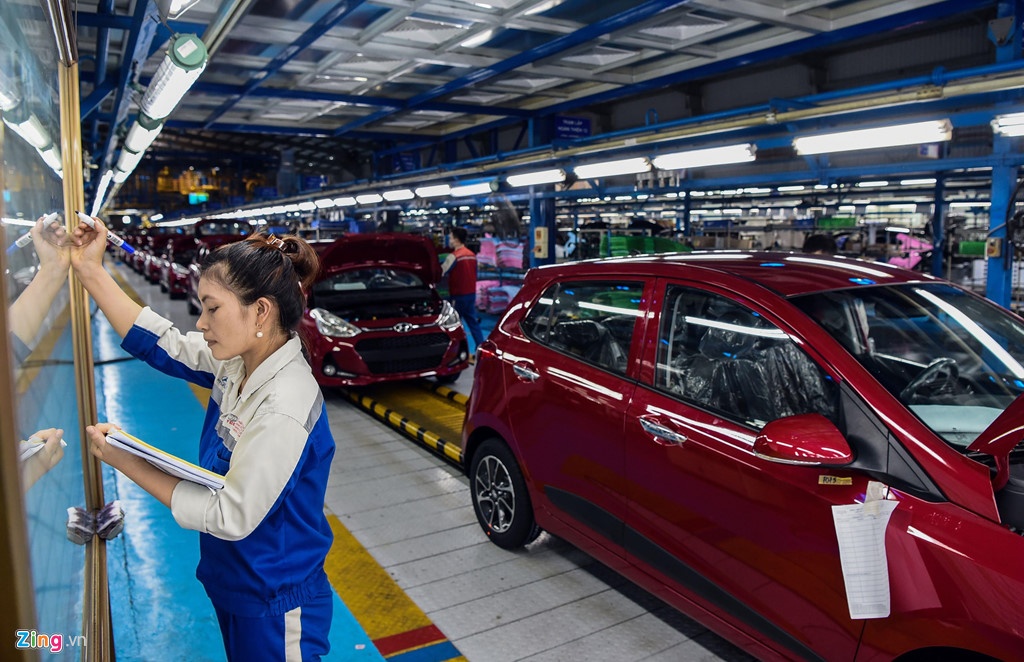 nhieu doanh nghiep co lon dang thieu nhan su anh 1