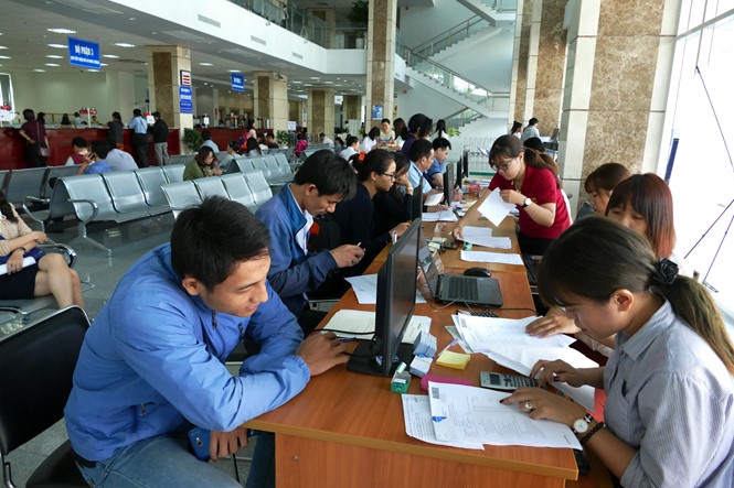 Doanh nghiep, ca nhan lan thu tu duoc gia han thue thu nhap hinh anh