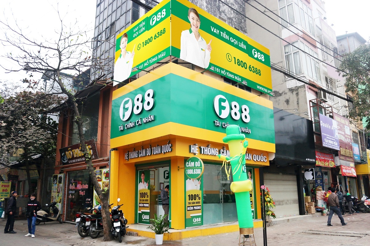 Cuoc dua cua cac chuoi cam do tai Viet Nam hinh anh