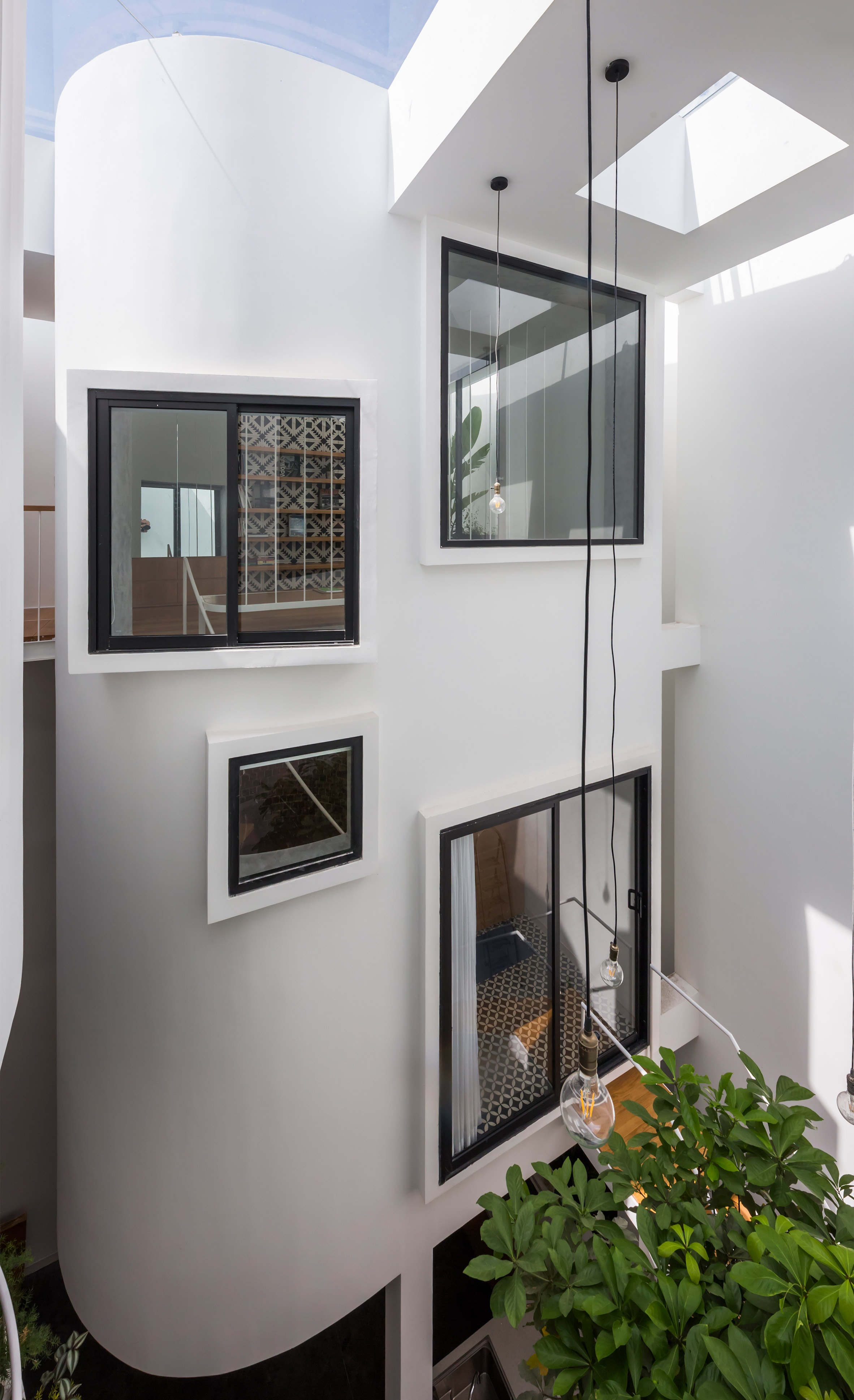 Nhà một mặt tiền chia làm 2 căn khác biệt ảnh 12 Nha mot mat tien chia lam 2 can khac biet anh 12