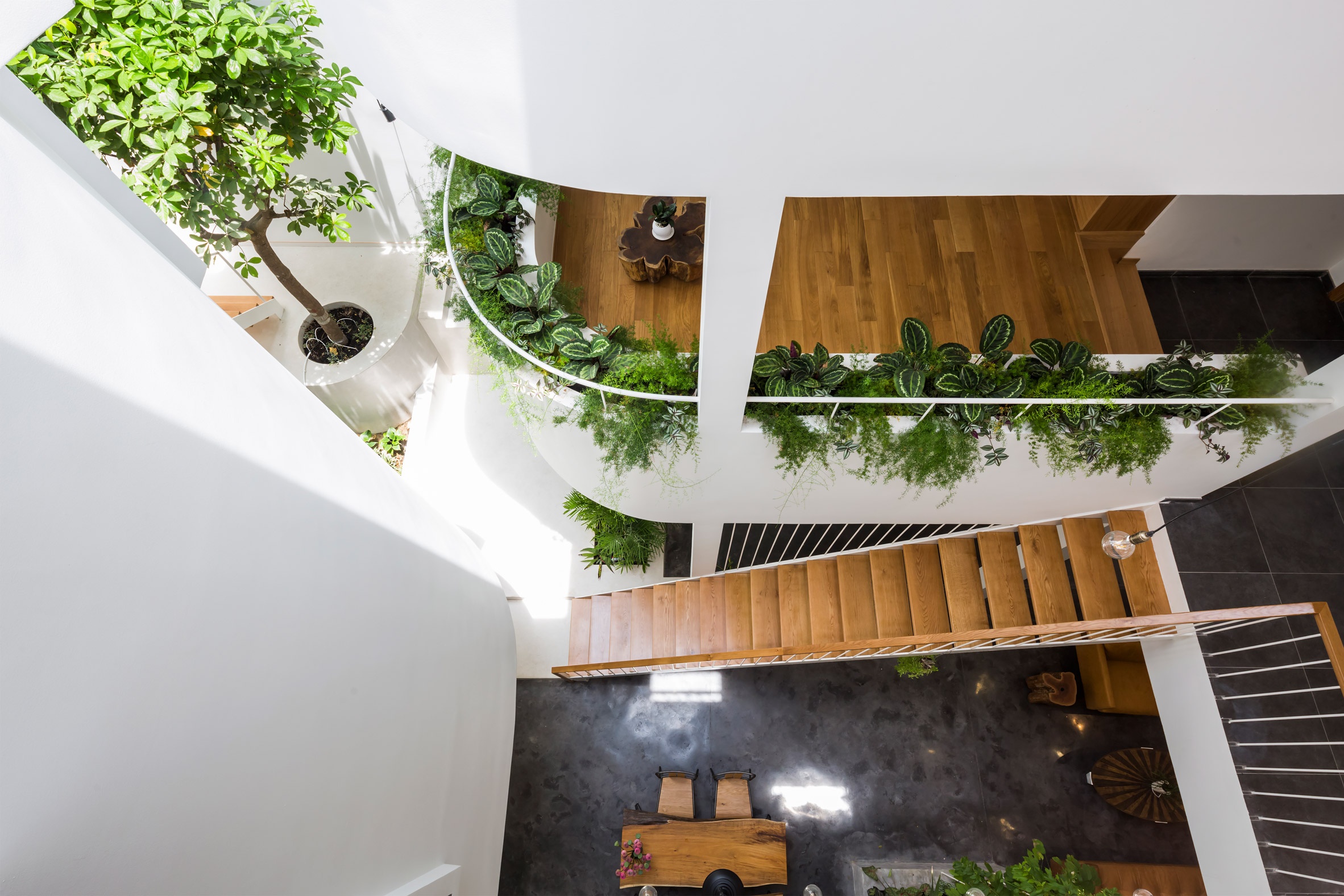 Nhà một mặt tiền chia làm 2 căn khác biệt ảnh 2 Nha mot mat tien chia lam 2 can khac biet anh 2