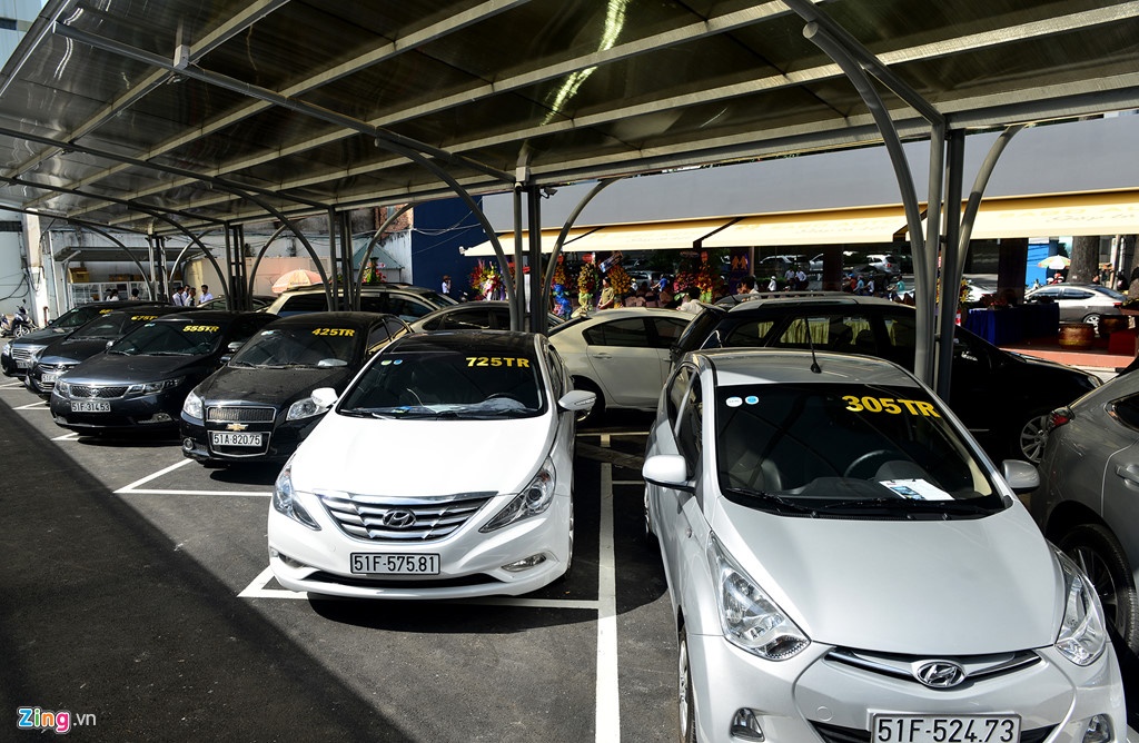 Ngân hàng thanh lý 20 chiếc ôtô giá 6 tỷ đồng ảnh 1 Ngan hang thanh ly 20 chiec oto gia 6 ty dong anh 1