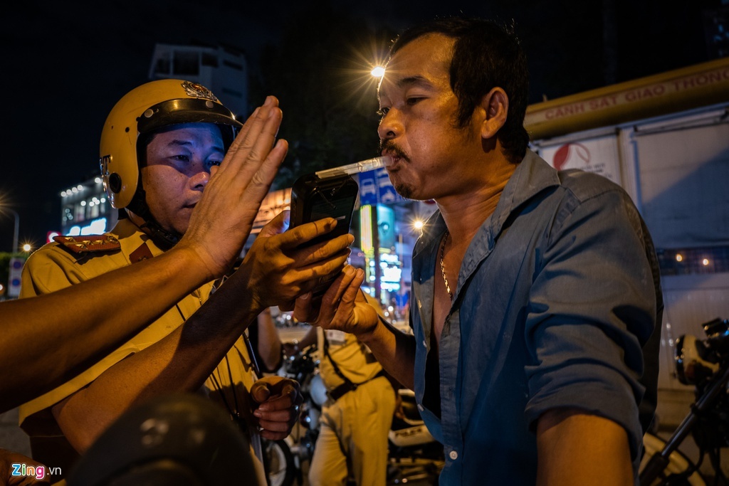 Bo Tai chinh noi gi ve viec luc luong cong an duoc giu lai 70% tien phat? anh 1