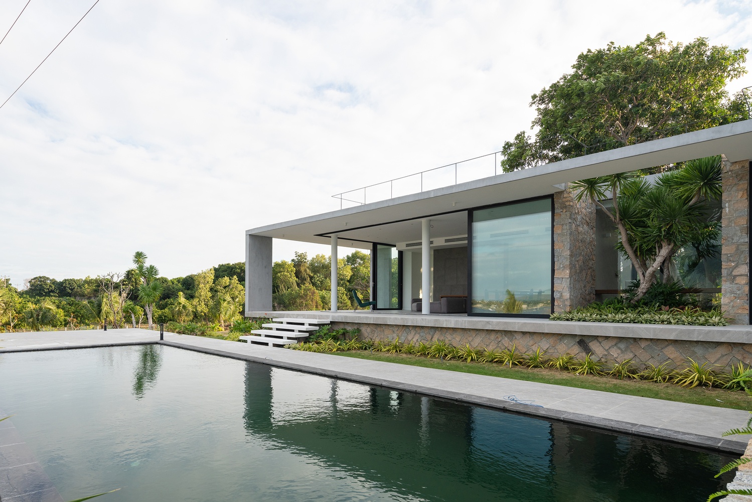 Can biet thu tren dinh doi trang trai rong 2 ha tai Khanh Hoa anh 4