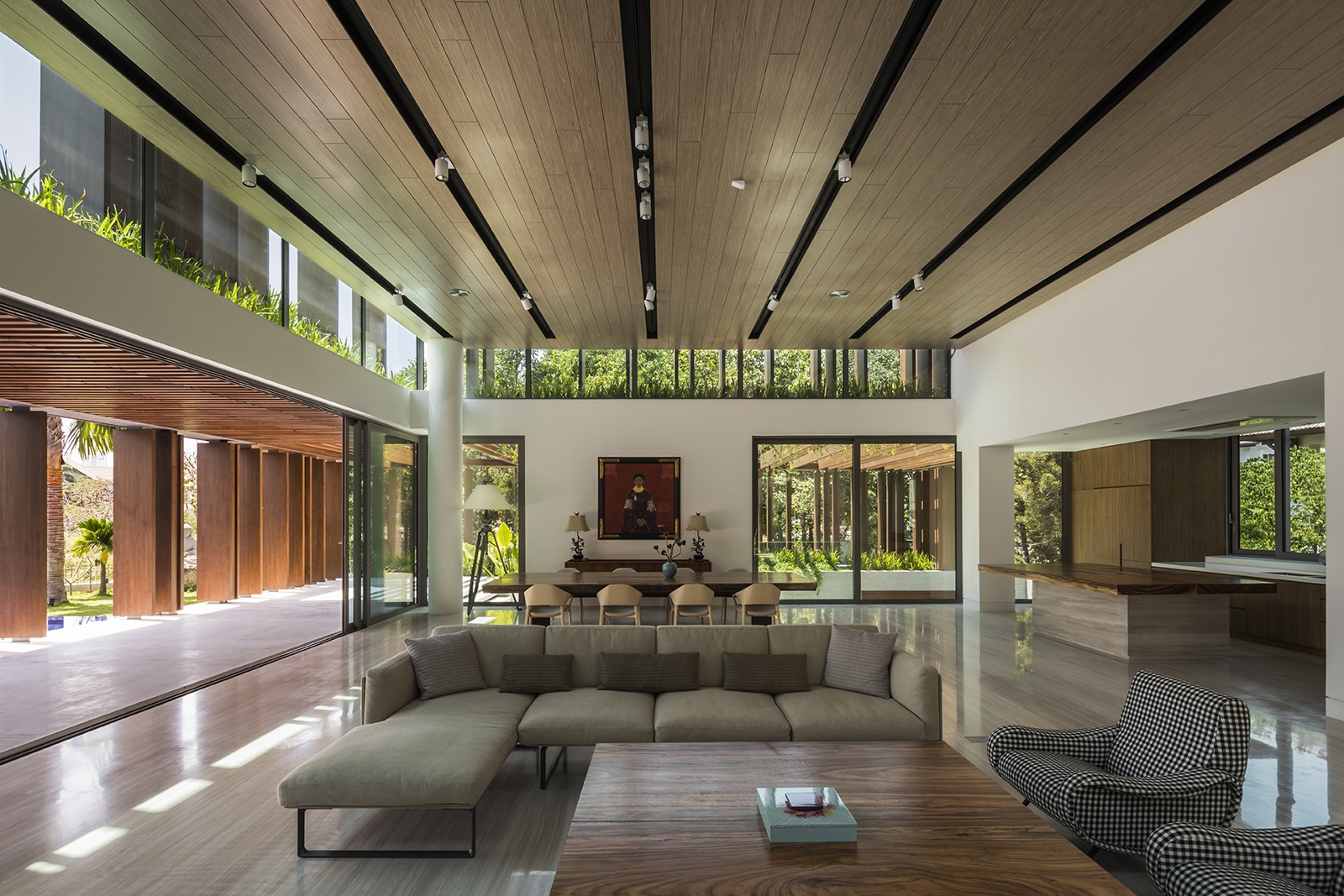 Biet thu cua chop tai khu nha giau TP.HCM anh 11